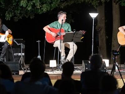 A Real Collegio Estate arriva la canzone d&#039;autore italiana con i The Diamond Strings