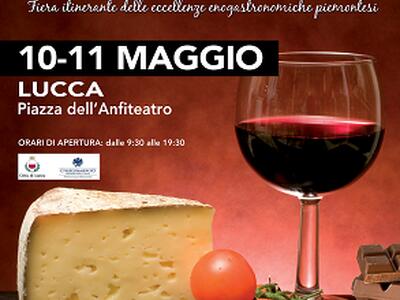 Lucca, in piazza dell&#039;Anfiteatro il mercatino regionale piemontese