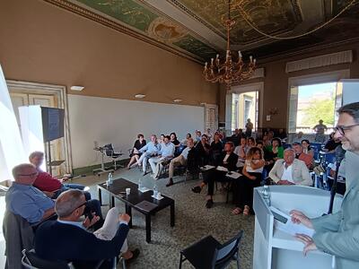 Convegno a Palazzo Sani sul ruolo del commercio tradizionale, Baldini (Lega): “Confcommercio sempre protagonista sulla modernità del settore”