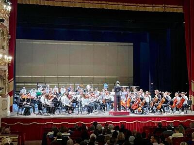 I giovanissimi musicisti dell&#039;orchestra Pea a Bruxelles nel nome di Giacomo Puccini