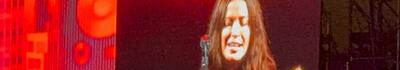 La voce magica di Alanis Morissette incanta piazza Napoleone