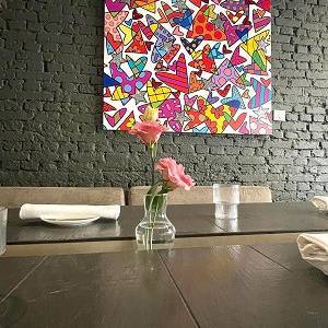 Romero Britto FIlippo ristorante Pietrasanta